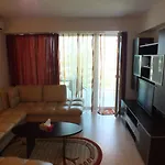 Apartment Seaside Piano Bar *
