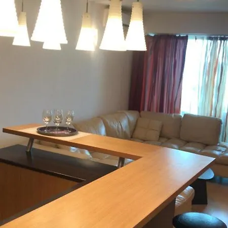 Seaside Piano Bar Apartment *