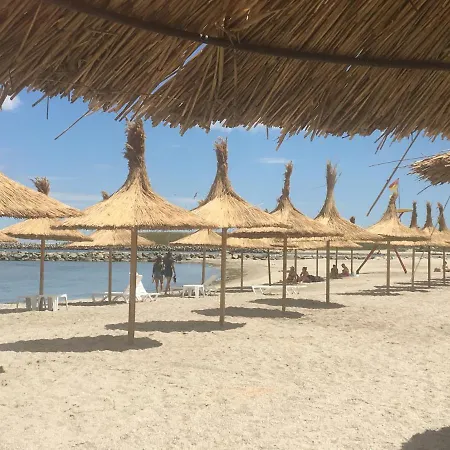 Seaside Piano Bar Apartment Mamaia